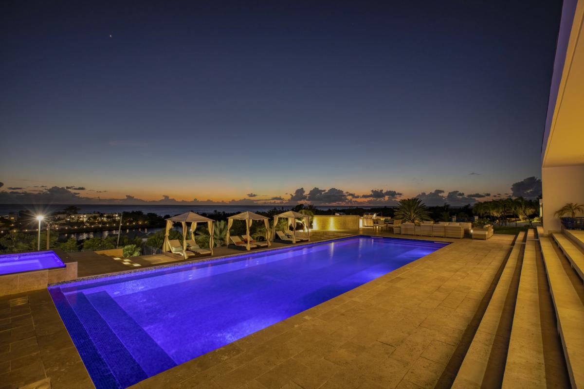 41 A louer villa El Grande Azur 5 chambres 12 personnes vue mer piscine tennis aux terres basses à saint martin_41
